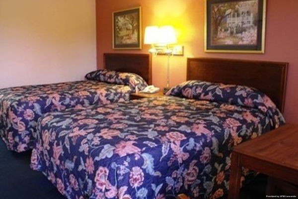 Hotel PROPERTY OFFLINE-AO (Madisonville)